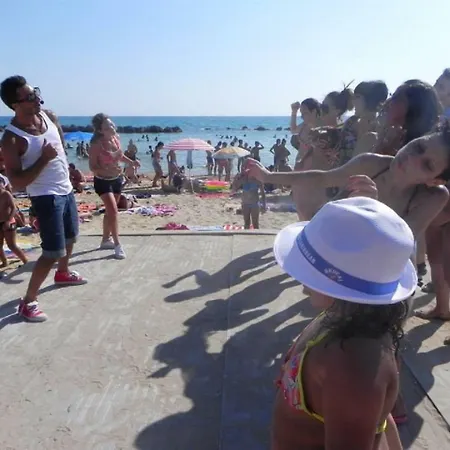 Seaside דירה סן לאונה